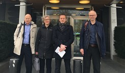 F.v. Erling Holmeset jr, Kristin Alnes, Geir Ove Ystmark og Kjell Ingebrigtsen 